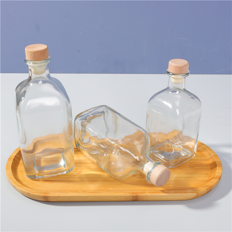 250ml 300ml 500ml Square Glass Bottle With Wood Cork