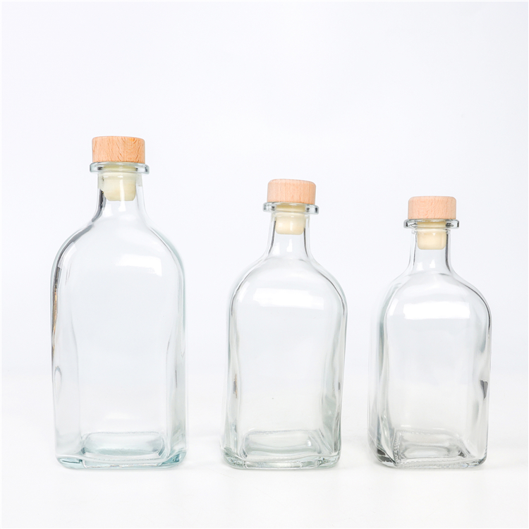 250ml 300ml 500ml Square Glass Bottle With Wood Cork