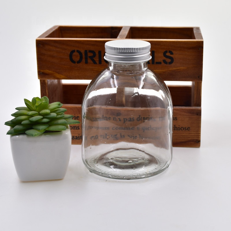 250ml 350ml 500ml clear round milk tea glass beverage bottle cold pressed juice wine drinking bottles with metal screw lid