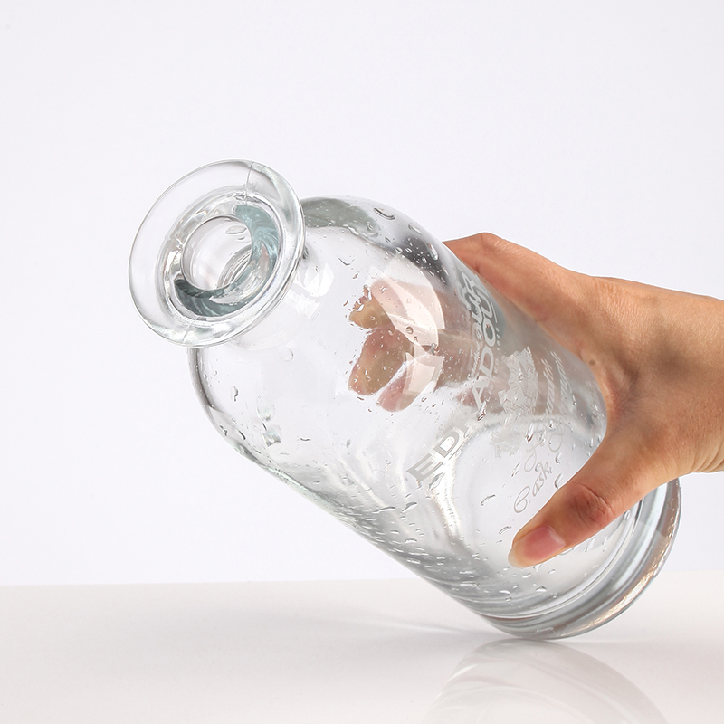 250ml 375ml 500ml 750ml 1000ml Vodka Spirit Glass Bottle for Liquor with cork