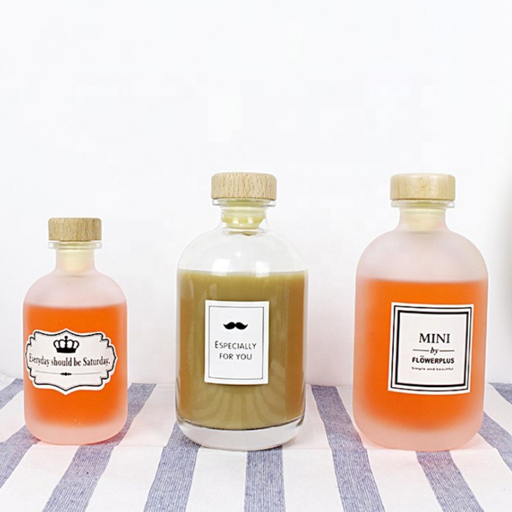 250ml 500ml Clear Frosted Glass Juice Bottle For Fruit Wine Glass Bottle With Wooden Cork Glass Bottle For Beverage Drinking