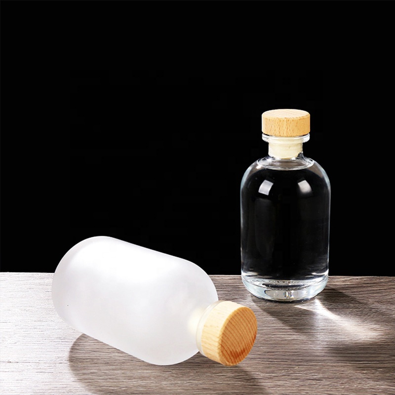 250ml 500ml Clear Frosted Glass Juice Bottle For Fruit Wine Glass Bottle With Wooden Cork Glass Bottle For Beverage Drinking
