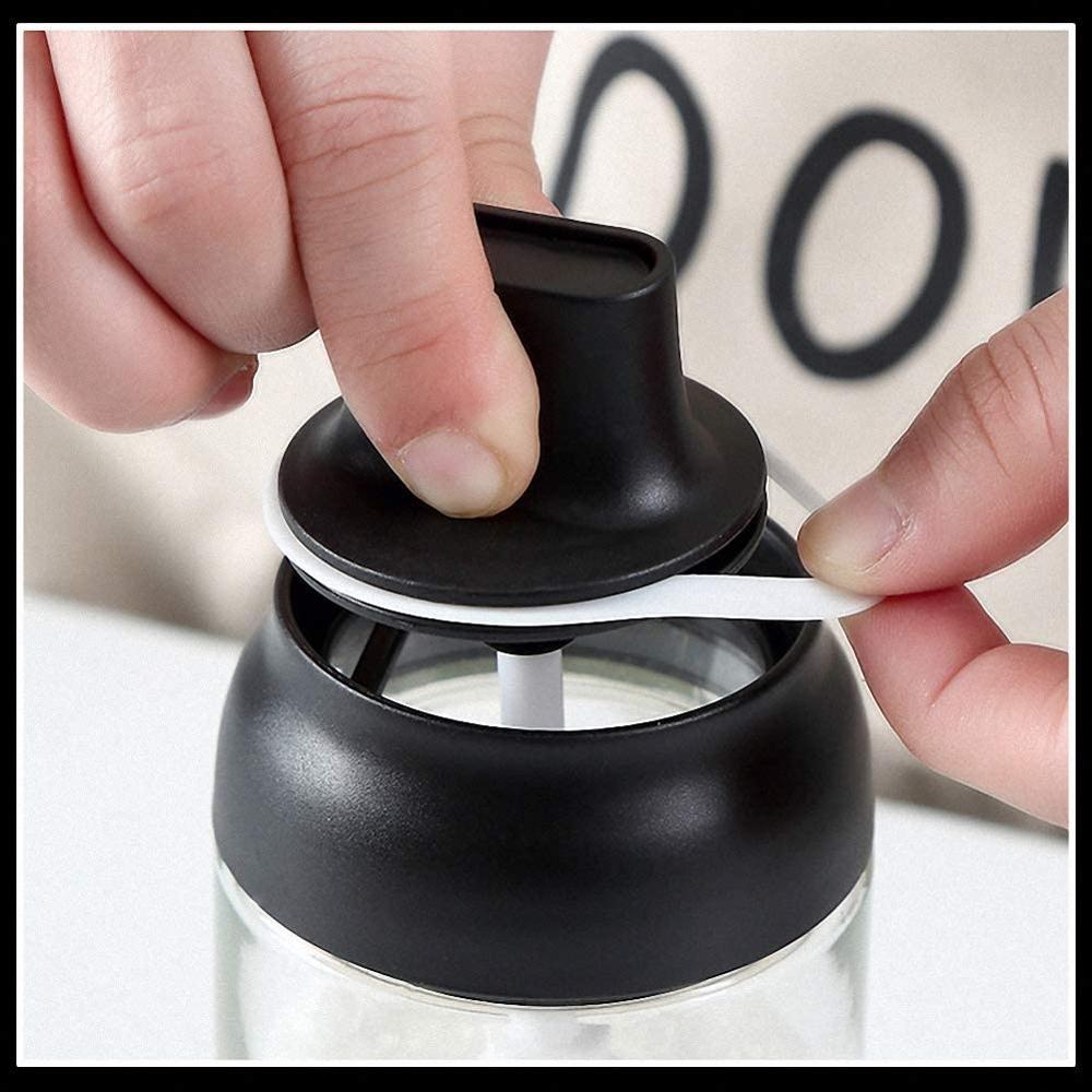 250ml Seasoning Bottles Glass Condiment Storage Containers Condiment Pot Spice jar with Spoon Honey Pot Oil Brush Bottle