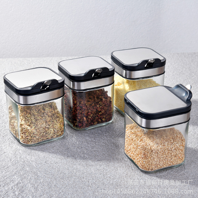 250ml Seasoning Storage Square Glass Spice Jars With Stainless Steel Lid Spoon