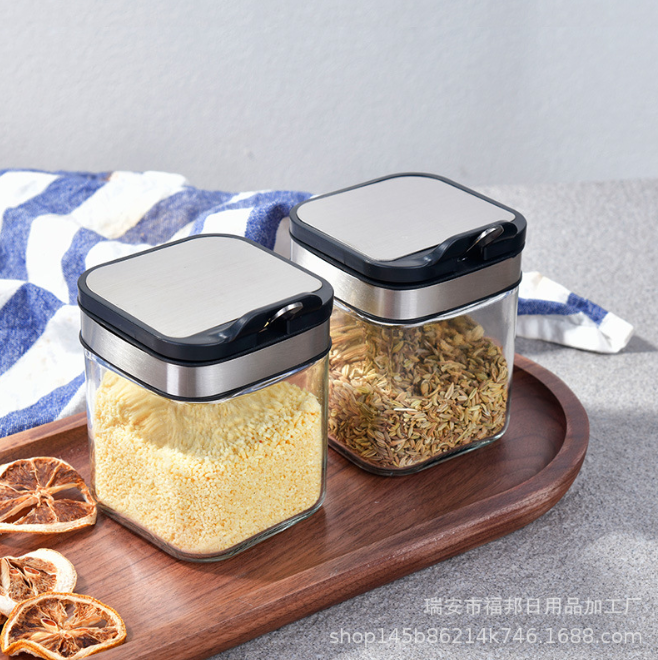 250ml Seasoning Storage Square Glass Spice Jars With Stainless Steel Lid Spoon