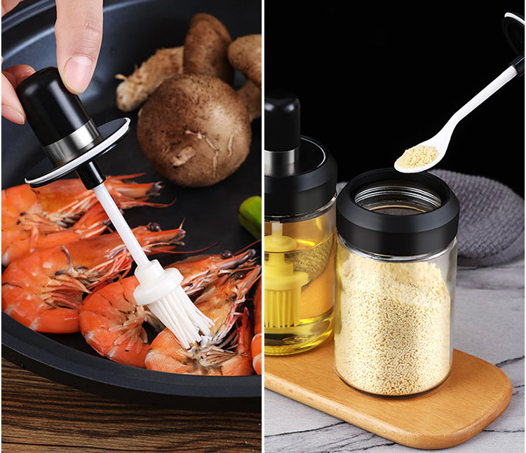 250ml Spoon and lid integrated Lead-free seasoning glass storage bottle kitchen glass spice jar with spoon brush