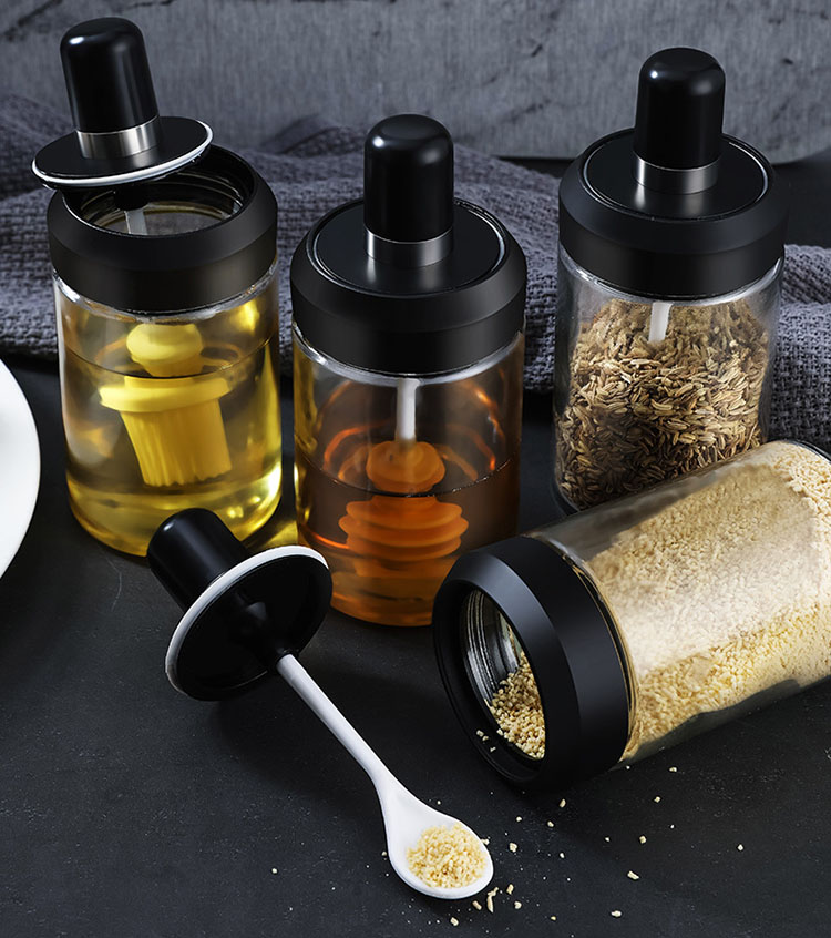 250ml Spoon and lid integrated Lead-free seasoning glass storage bottle kitchen glass spice jar with spoon brush