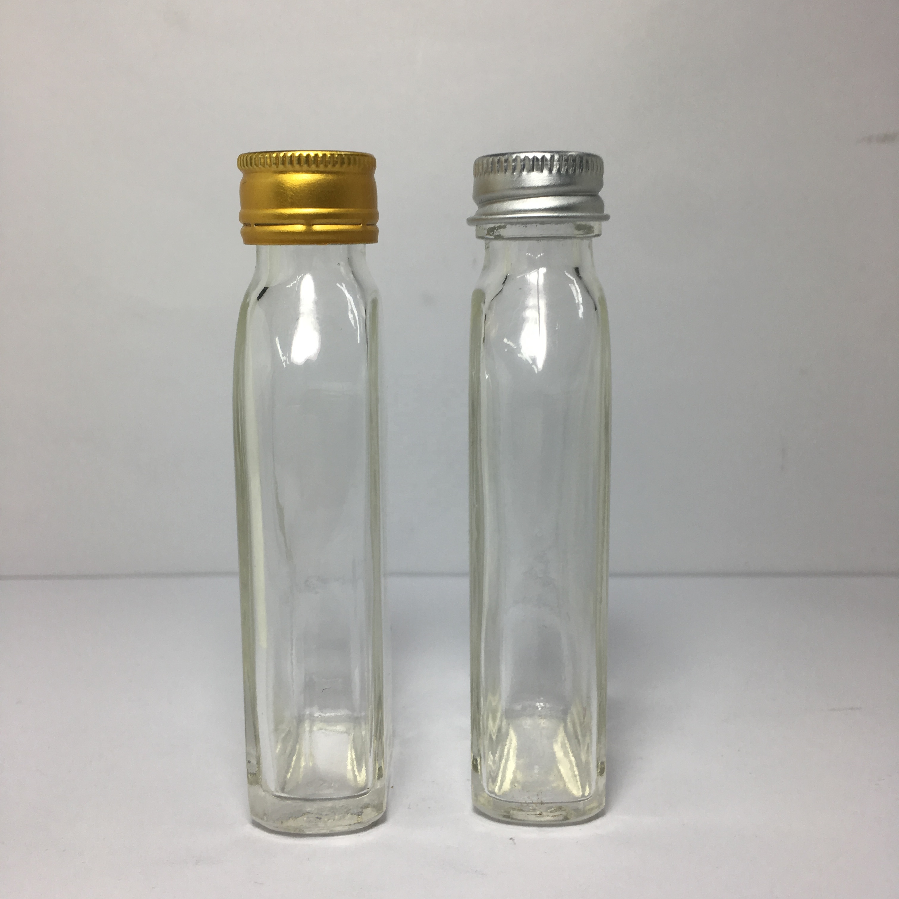 25ml Mini clear glass flask bottle with aluminum cap, Juice Wine Drinking Milk Flat Water Beverage Glass Bottle