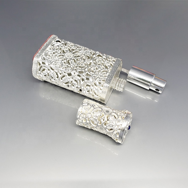 25ml fancy empty Arabic style metal perfume attar glass bottle with spray