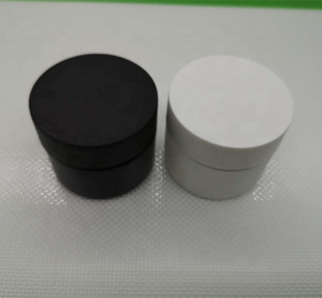 2OZ CHILD RESISTANT GLASS JARS WITH BLACK CAPS - 3.5 GRAMS SMOOTH TOP