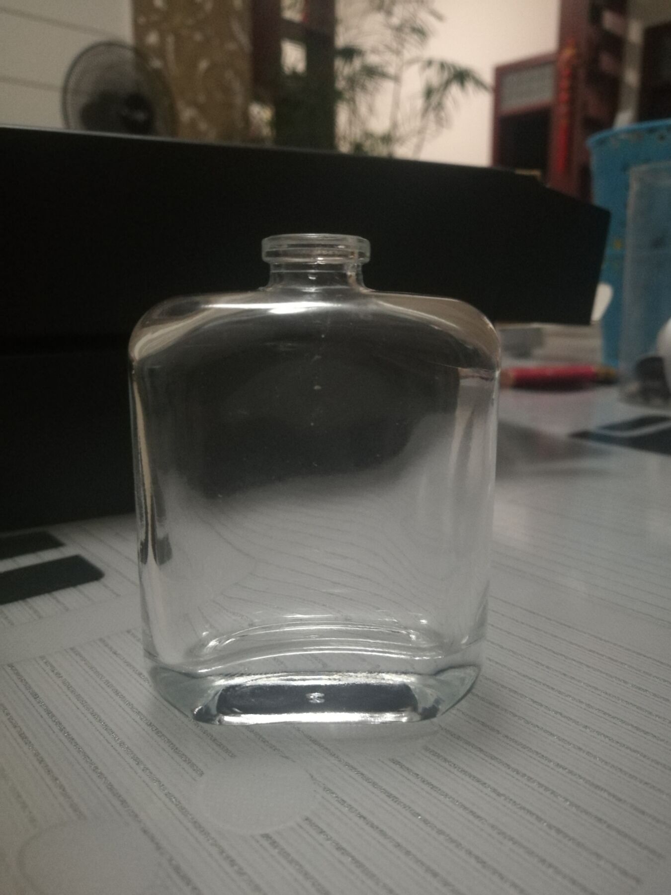 2ml 30ml 50ml 100ml square /oval /round glass spray perfume bottle