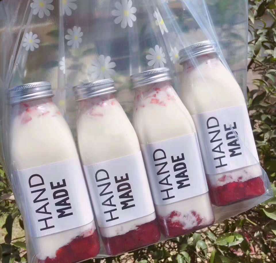 300ml 400ml 500ml 1000ml French Square Glass Milk Juice Bottle with Plastic Lid