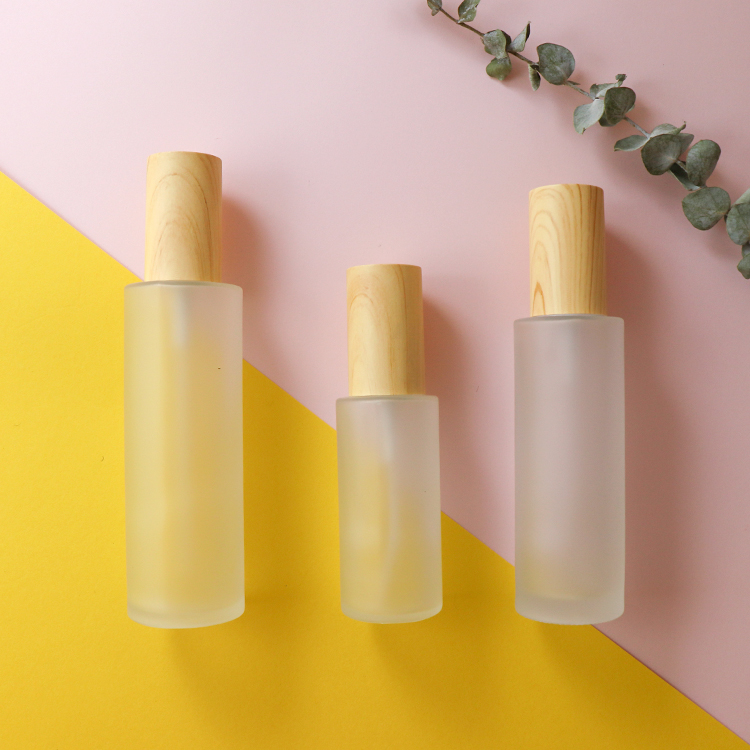 30ml 40ml 50ml 80ml 100ml 120ml Cosmetic glass frosted lotion cream bottle set with wooden cover