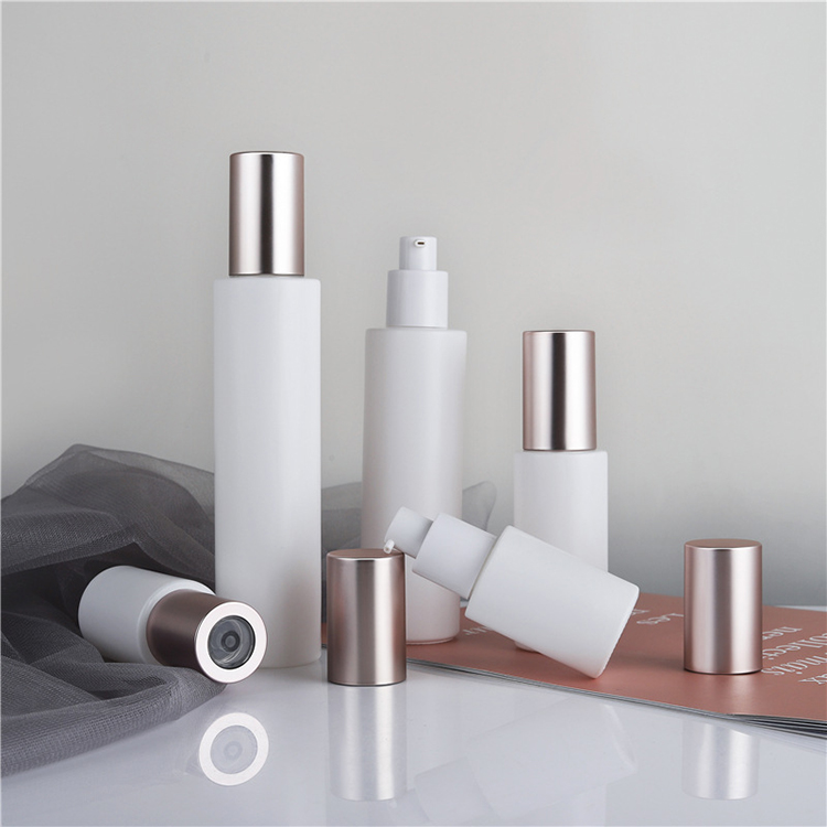 30ml 40ml 50ml 80ml 100ml pearl white glass cosmetic bottles and jars for cosmetic packaging with customized light gold lid