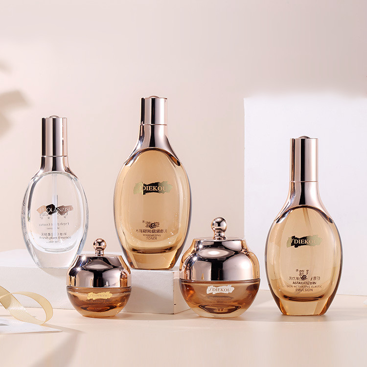 30ml 50ml 100ml 120ml Cosmetic Glass Essential Oil Bottle Factory with lotion pump 30ml 50ml Cosmetic Packaging Glass Jar