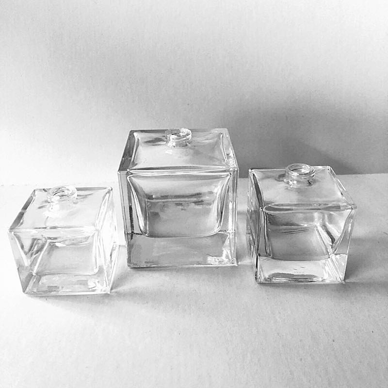 30ml 50ml 100ml ice cube Shape wooden lid Perfume Bottle Glass Crystal