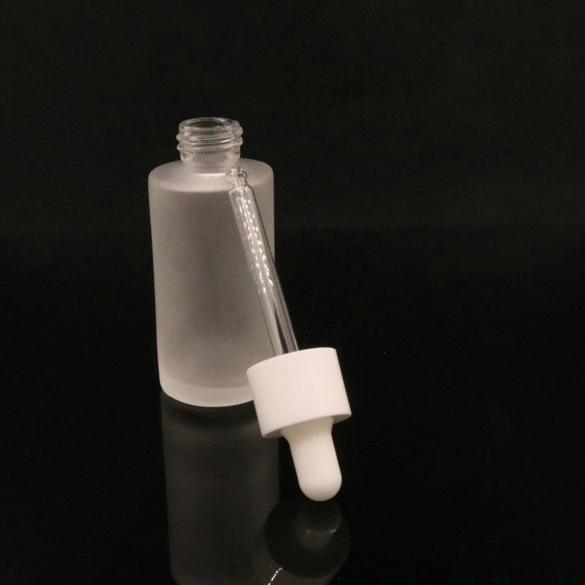 30ml 50ml 100ml matte white glass dropper e liquid bottle with childproof glass pipette frosted clear glass bottle