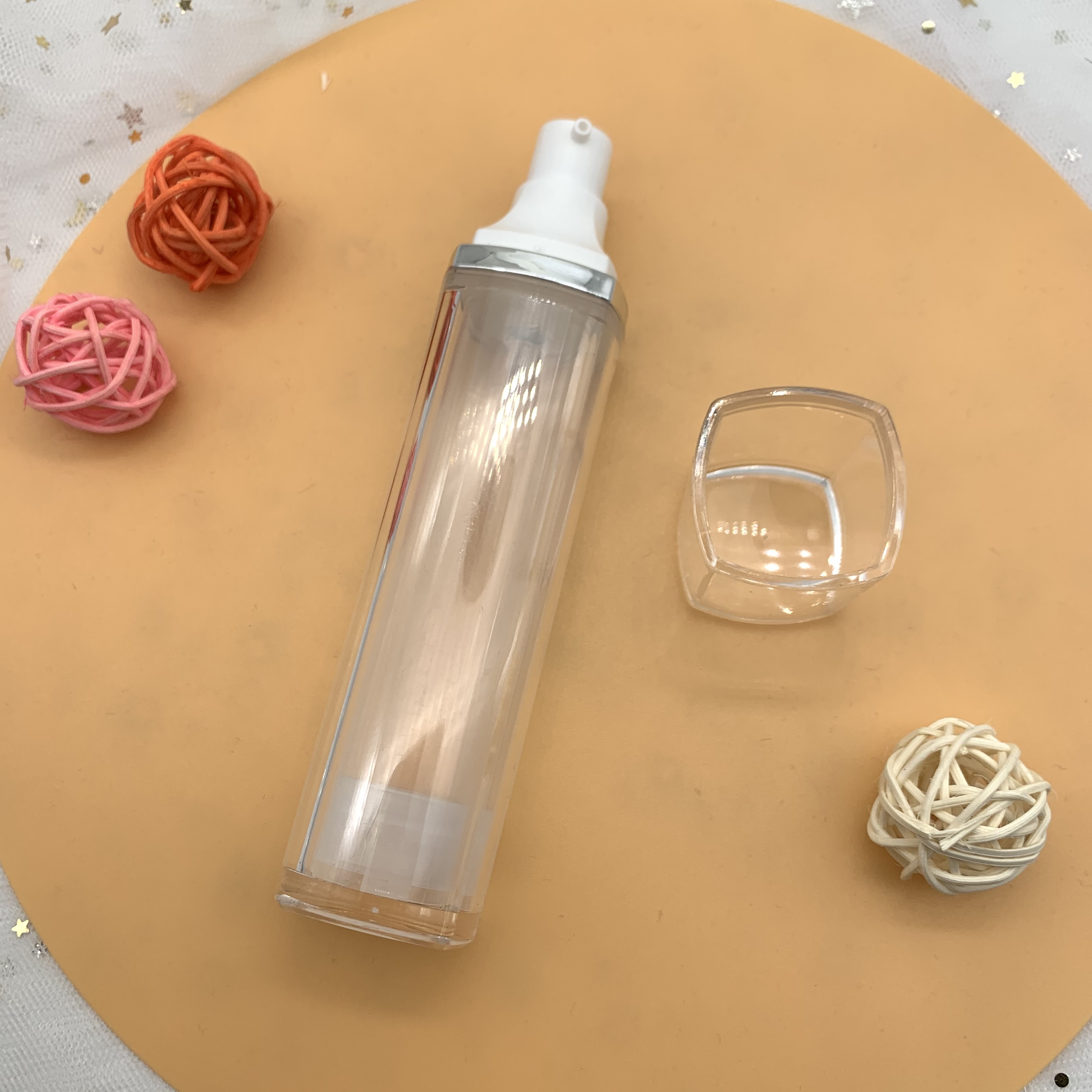 30ml / 50ml Double Layer Acrylic Vacuum Bottle