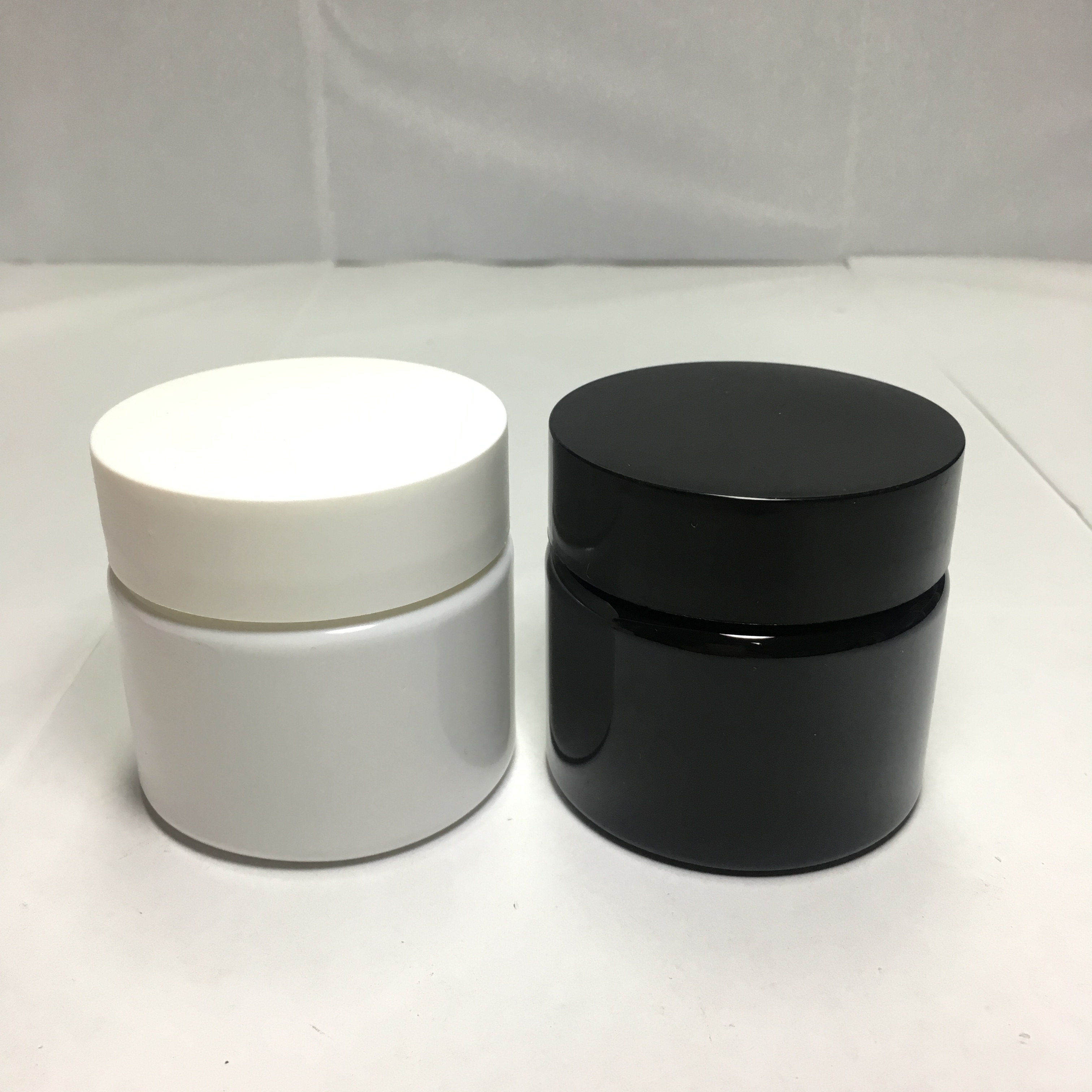 30ml 60ml 100ml 120ml 200ml 220ml 300ml PET Childproof CBD Jars with Childproof Screw Cap for sale