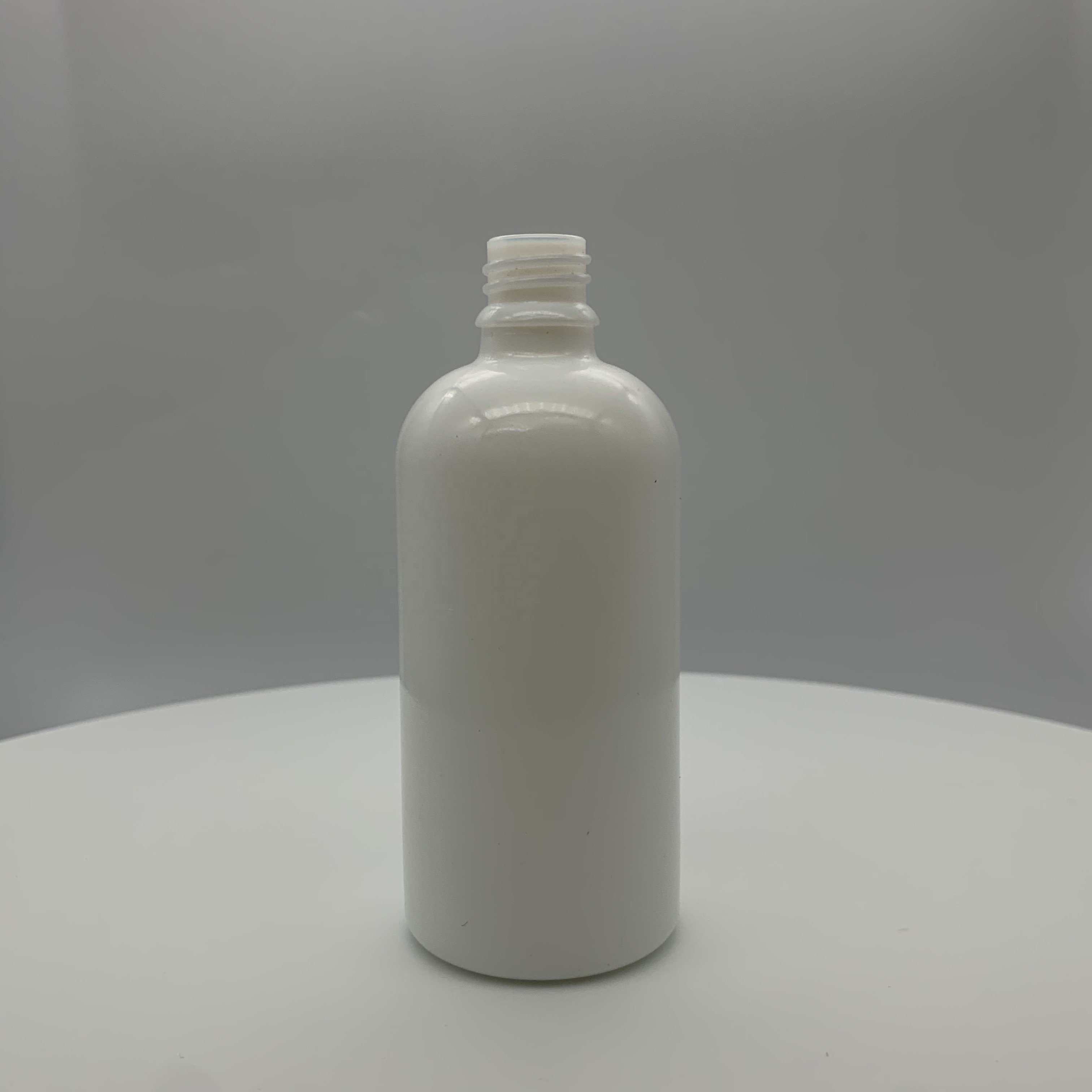 30ml White Color Ceramic Whiteware Glass Bottle For Essential Oil DIN18 5ml 10ml 15ml 30ml 50ml 100ml 200ml