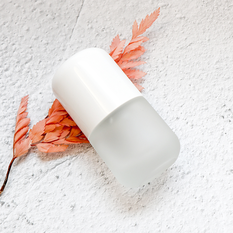 30ml airless serum cosmetic foundation liquid glass bottle packaging lotion bottle