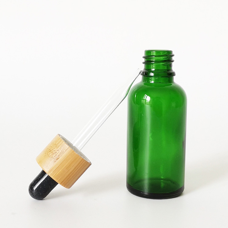 30ml green glass essential oil bottles with 18mm glass dropper cap bamboo cover