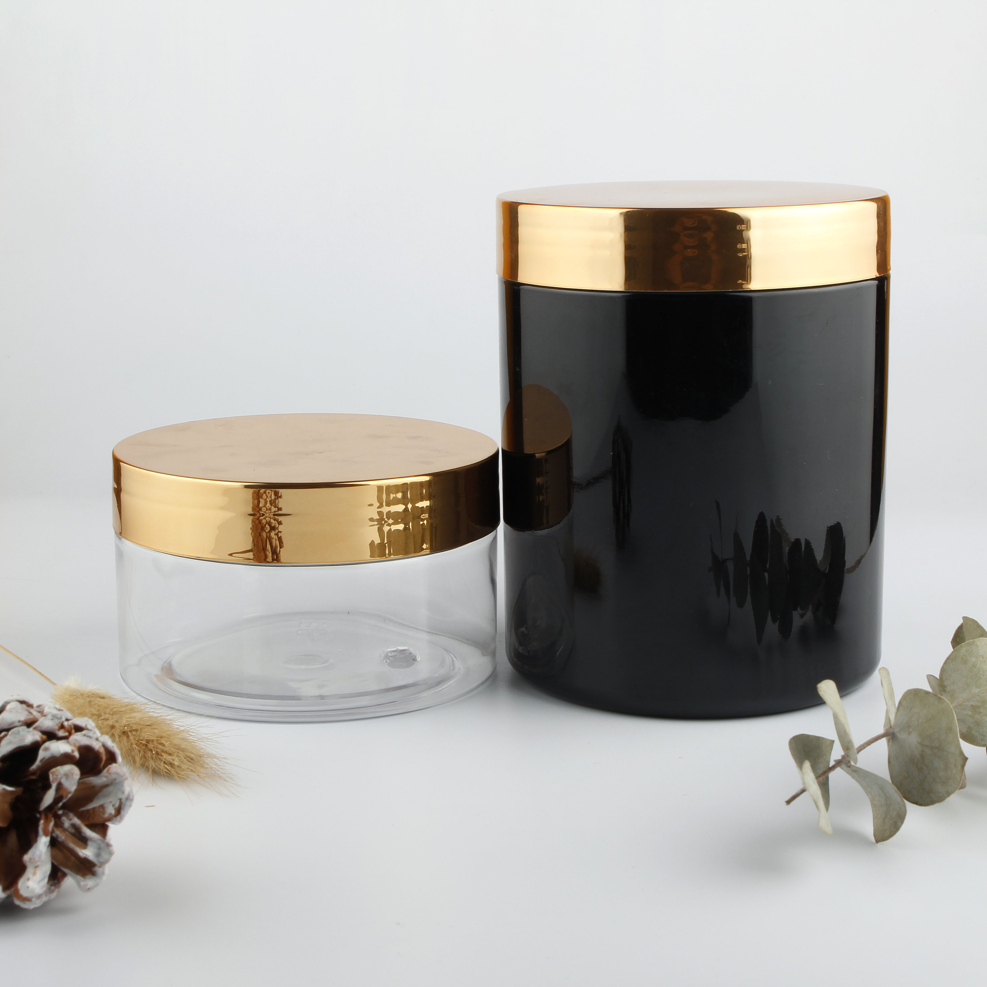 32 ounce Black Plastic Jars with Aluminum Gold Lids