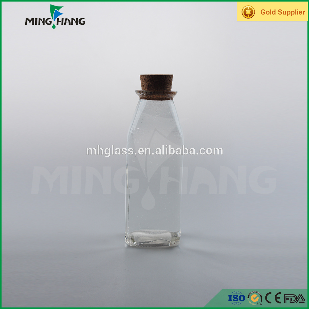 330ml French square clear fruit juice glass bottle with cork