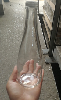 350ml 500ml 750ml High end champagne soft drinks french evian mineral water glass bottle for beverage use