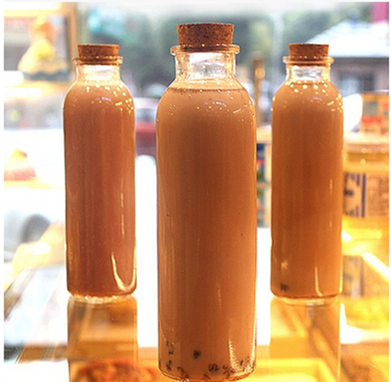 350ml 500ml Bubble Tea Glass Beverage Bottle With Cork Cap For Cold Pressed Juice Smoothies