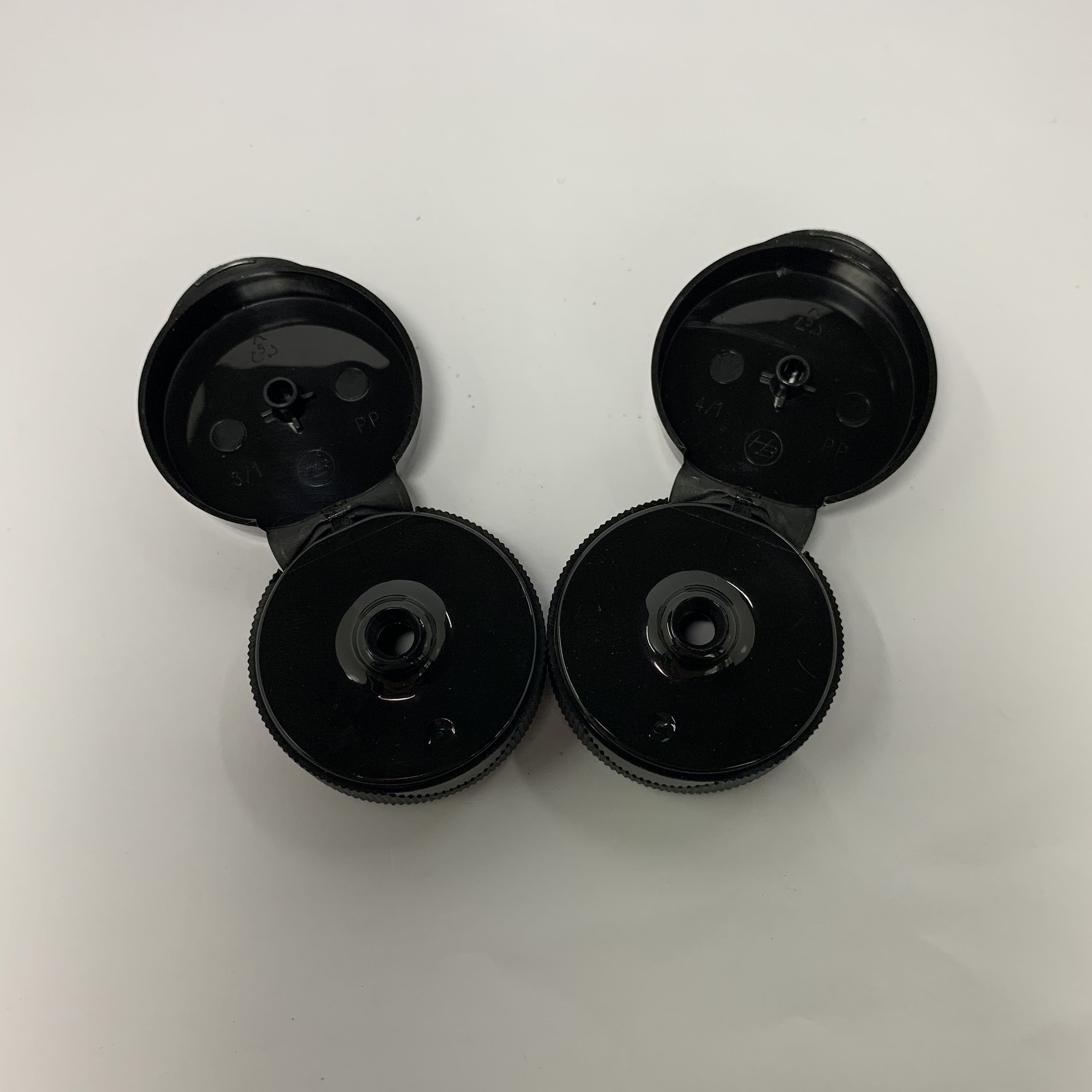 38mm Black Plastic Flip Top Cap Lid for Honey Sauce Vinegar