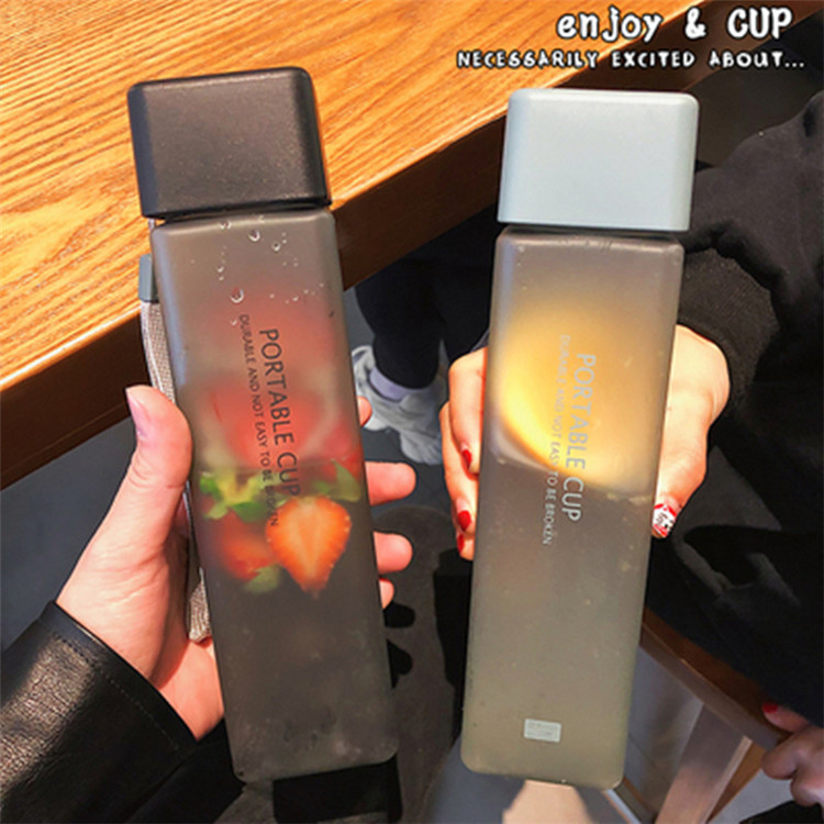 450ml Custom Logo Plastic Frosted Juice Bottles Square Fruit Infuser Water Bottle With Screw Lid
