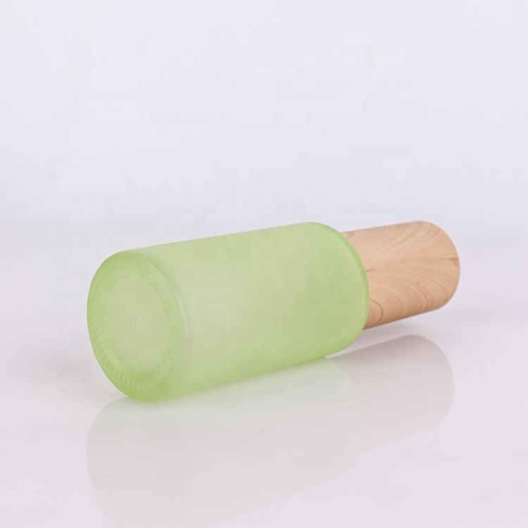 45ml frosted sprayed lotion glass bottle with sprayer pump lid