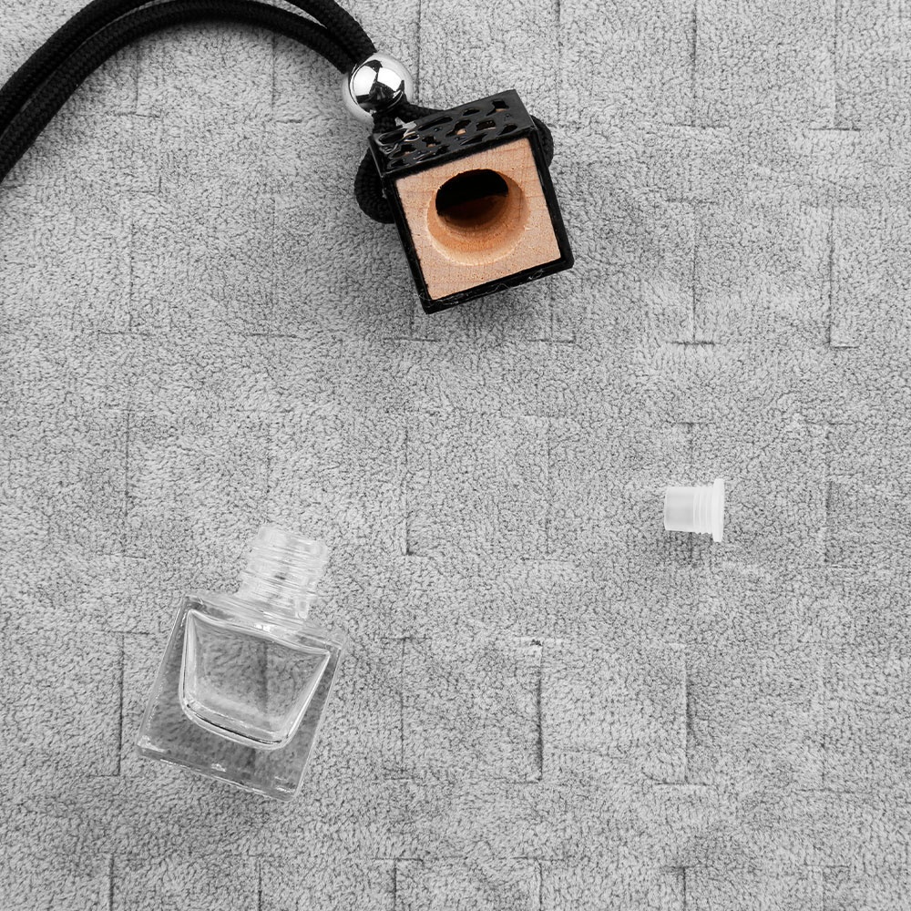 4ml 5ml 6ml 8ml 10ml 12ml Square wooden lid hanging empty vial car air freshener vent clip perfume glass car diffuser bottles
