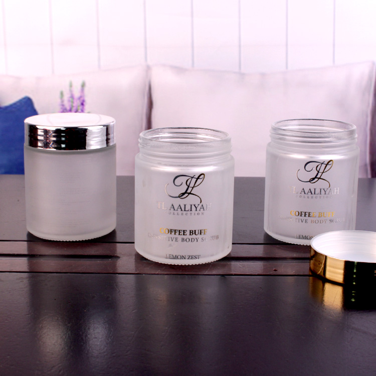 4oz Cylinder frosted glass food storage jar with gold stamping