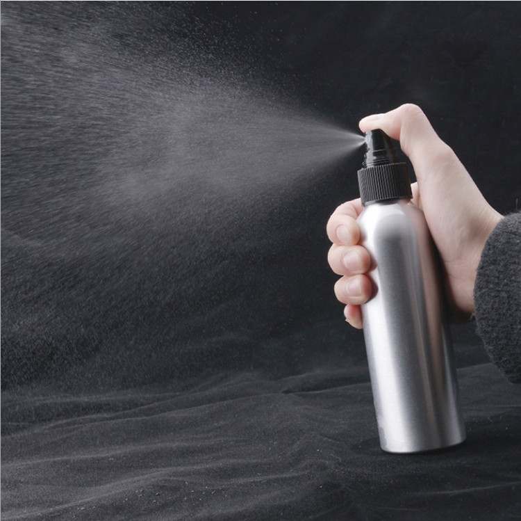 4oz round shoulder aluminium bottle with spray atomizer for essential oils packaging