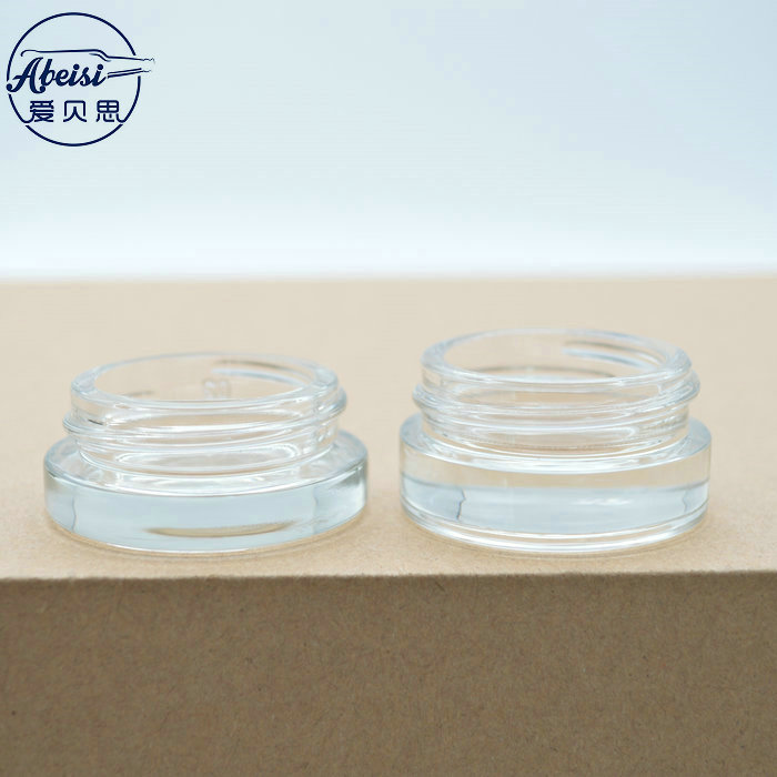 5 ml glass jar with black aluminium lid