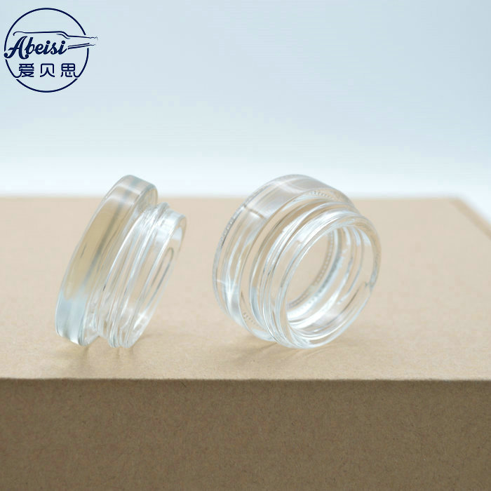 5 ml glass jar with black aluminium lid