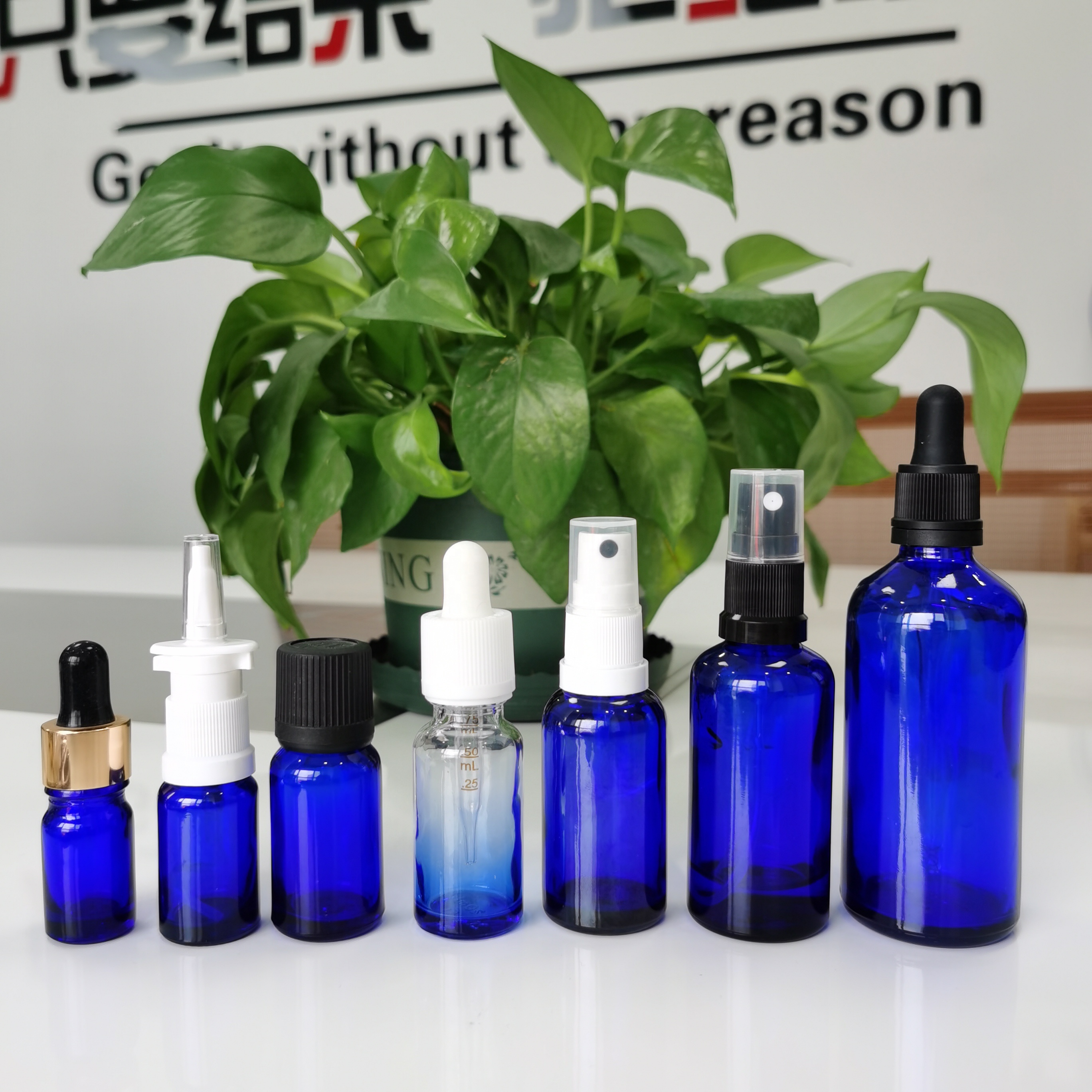 50 ml blue euro glass bottle with tamper evident spray for perfume cosmetic packaging