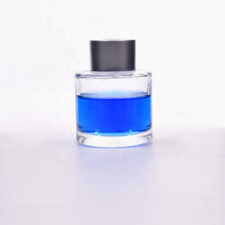 50 ml clear cylinder good-looking perfume aromatherapy glass bottle with screw round cap and Inside the transparent plug