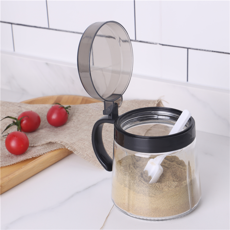 500 ML Glass Spice Jars For Kitchen Salt, Pepper Shaker Barbecue Warehouse Bottles With PP Lids
