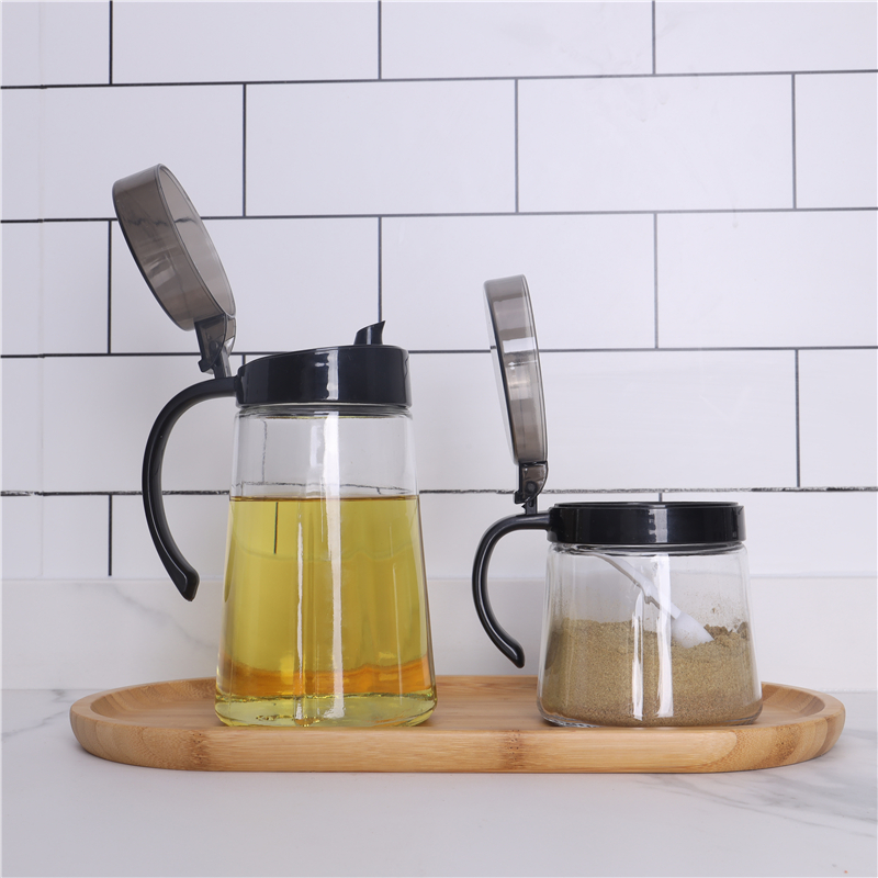 500 ML Glass Spice Jars For Kitchen Salt, Pepper Shaker Barbecue Warehouse Bottles With PP Lids