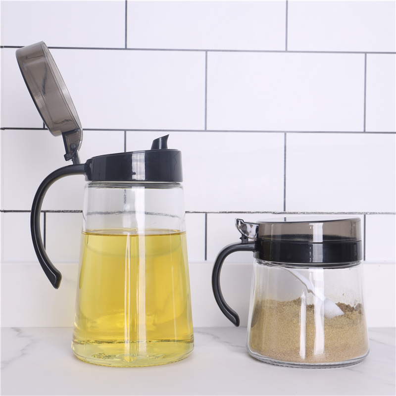 500 ML Glass Spice Jars For Kitchen Salt, Pepper Shaker Barbecue Warehouse Bottles With PP Lids