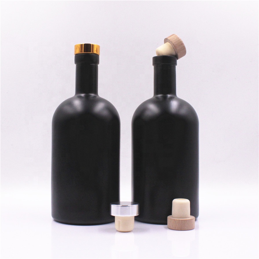500 ml 26oz super extra flint 750 ml 700 ml round shape oslo spirits liquor black color glass bottles for vodka with cork