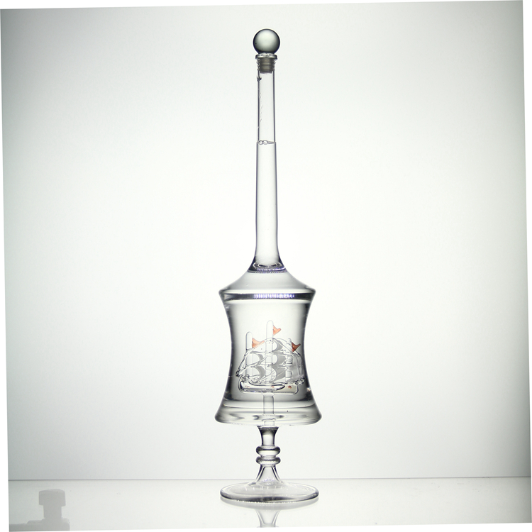 500 ml Glass liquor bottle Handmade whisky decanter with the ship