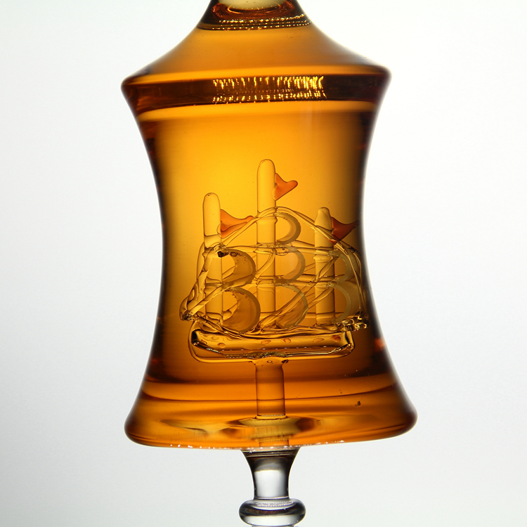 500 ml Glass liquor bottle with the Glass base and ancient ship