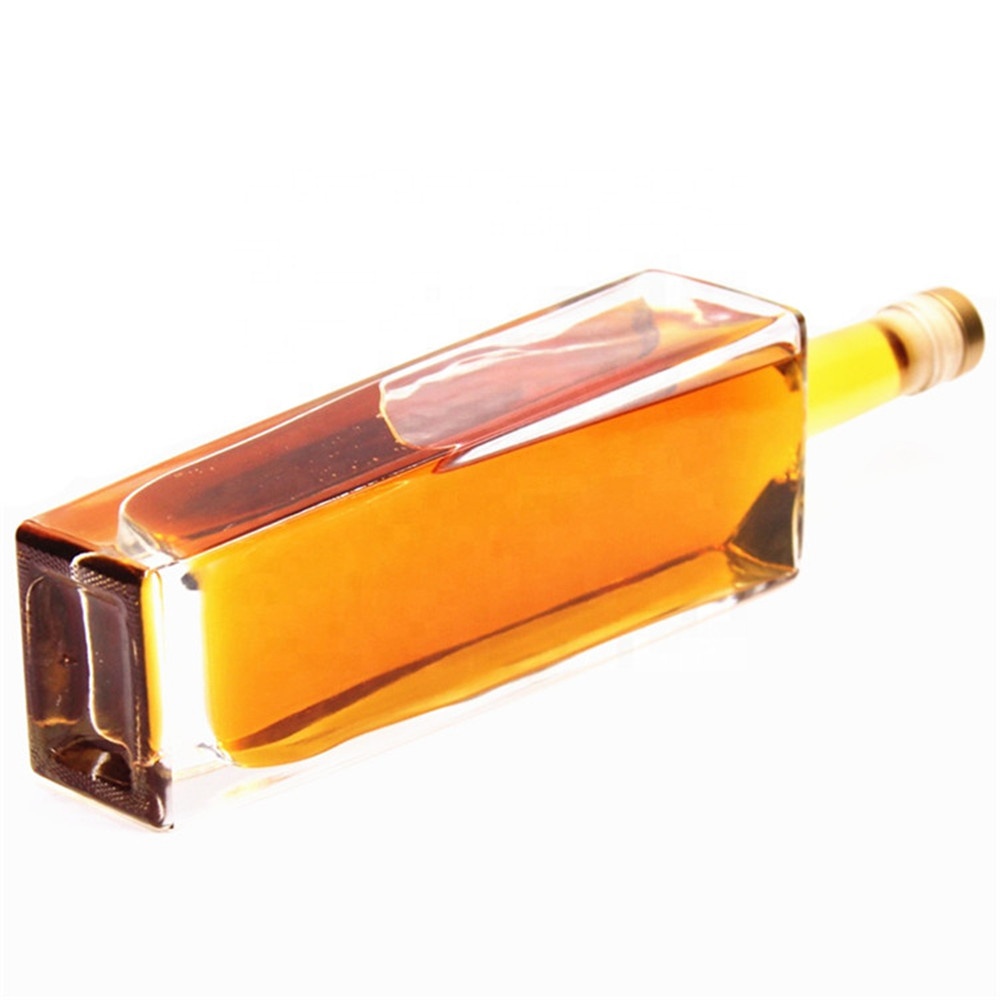 500ml 750ml 1000 ml Square flat shoulder glass liquor bottle with wooden cork metal cap matte vodka bottle