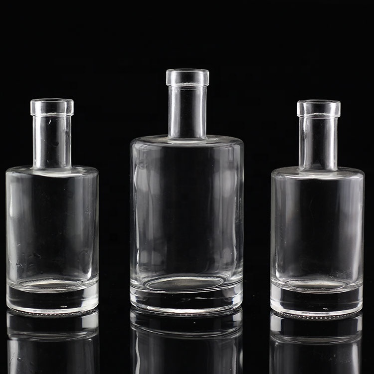 500ml 750ml Liquor Glass Bottle Different Size Vodka Bottle With Cork