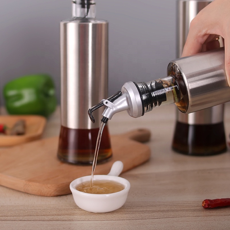 500ml Customized Spice Bottle With Plastic UV Dispenser Glass Olive Oil Bottle