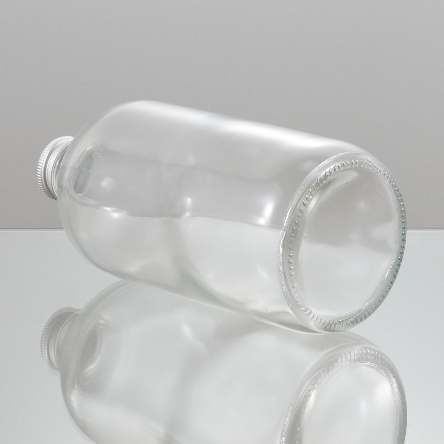 500ml High Quality Manufacturers Hot Sale Customize Empty Clear Round Beverage Glass Bottle
